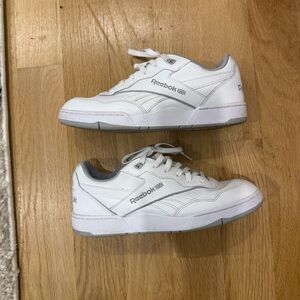 Reebok BB4000 II White Sneakers Women’s size 10.5